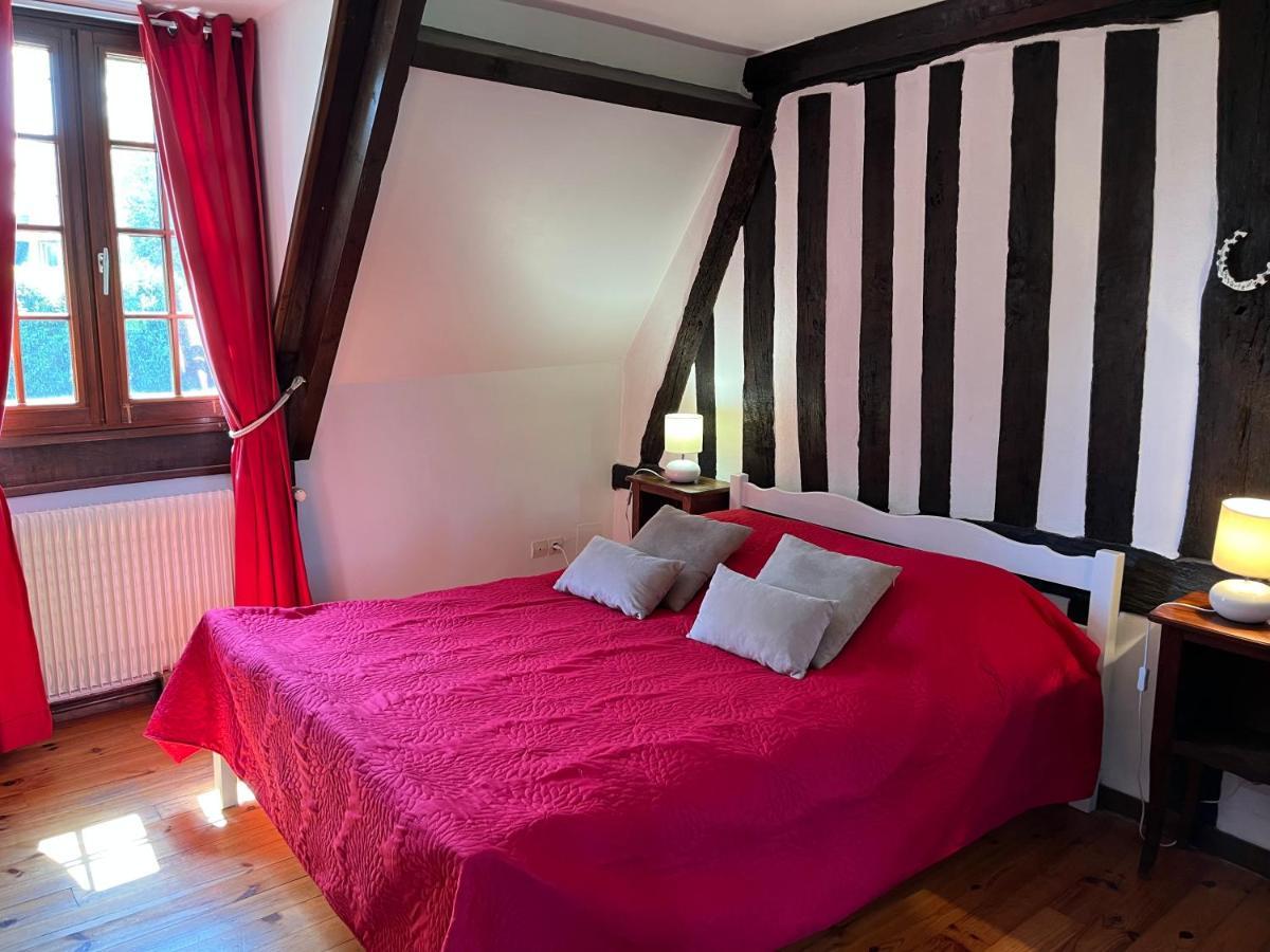 Le Domaine Des Tostes Villa Bonneville-la-Louvet Bagian luar foto